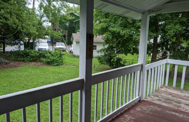 358 Augusta Ave - 3 Bedroom House