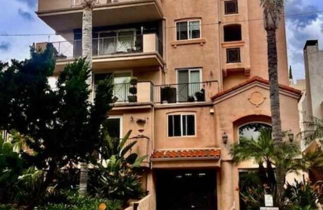 8609 West Knoll Dr unit: G