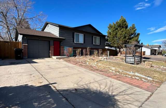 Photo of Stunning 4 BR/2 BA Morrison Home!!