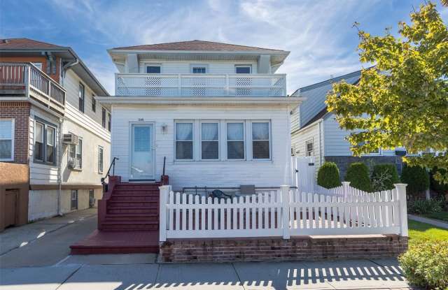 246 E Chester Street