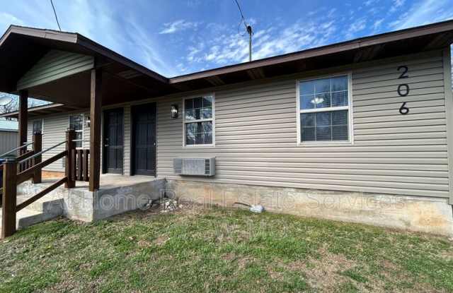 206 Tillman St.