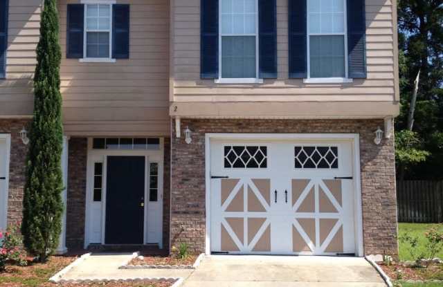 Townhouse for Rent in Camelot Phase II photos photos