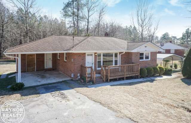 Cute 3 Bedroom house in Louisburg! We accept Vouchers! - 185 Alston Pruitt Road, Franklin County, NC 27549