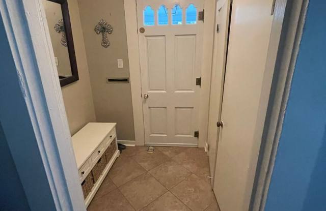 3 Bedroom Broadmoor Beauty