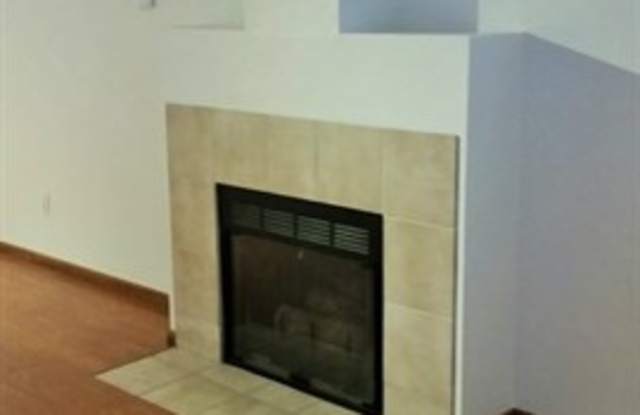 3 Bedroom Silverdale Townhome - NK School District!