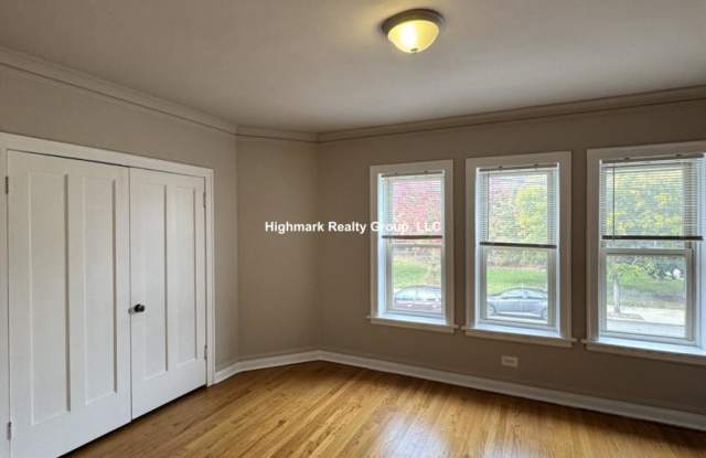 Photo of 4267 West Addison St.