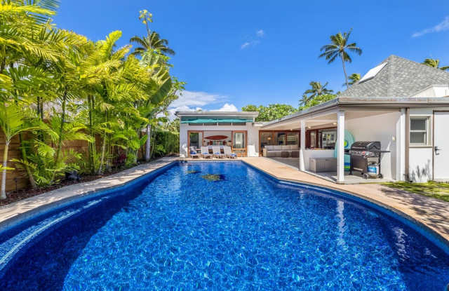 Photo of Elegant Home w/ Private Beach Access, Pool  AC: Relaxing Lokomaika'i Kailua