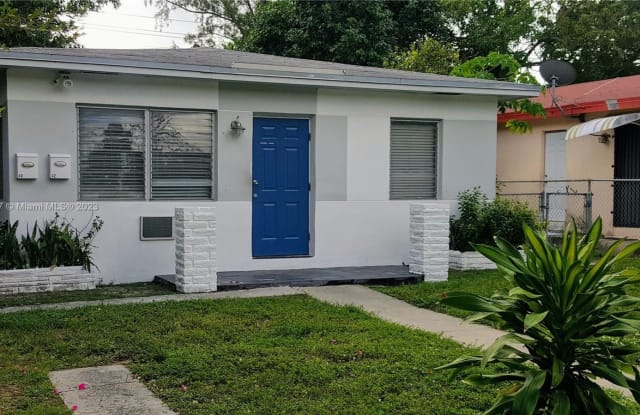 40 NW 44th St - 40 Northwest 44th Street, Miami, FL 33127