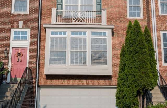 Photo of 42724 ROLLING ROCK Square