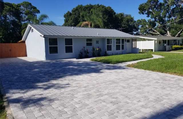 Photo of 1868 WHARF ROAD