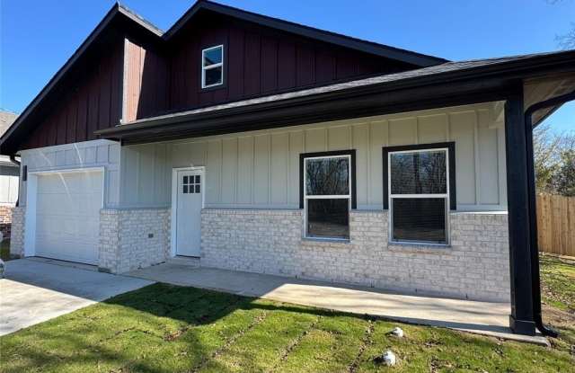 2911 Langford Street