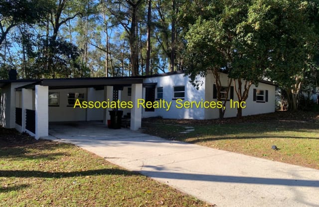 3505 NW 11th Ave - 3505 Northwest 11th Avenue, Gainesville, FL 32605