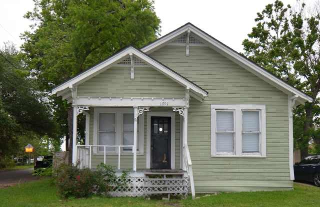 Photo of 1001 North Park St.