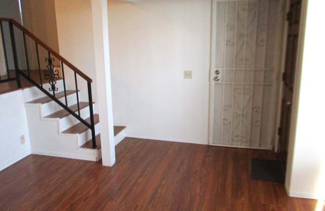 807 North Garfield Avenue