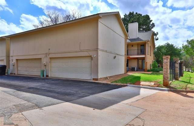 55 Fairway Oaks Boulevard