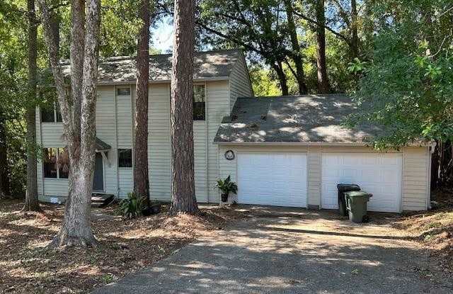 1105 CHEROKEE Drive