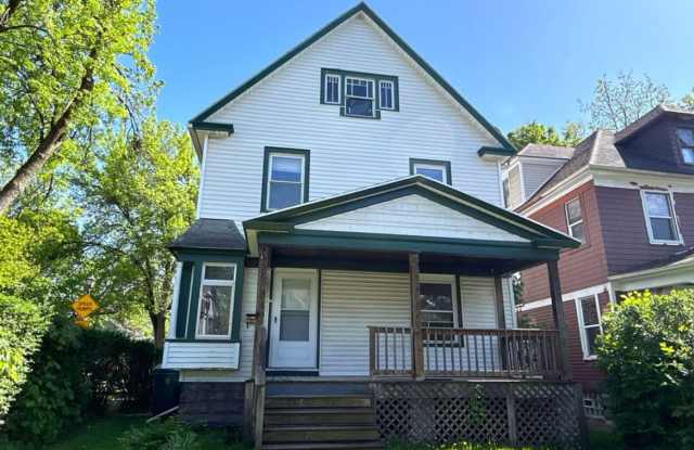 Photo of 651 Garson Avenue - Down