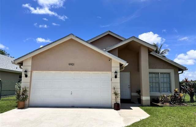 9901 NW 45th St