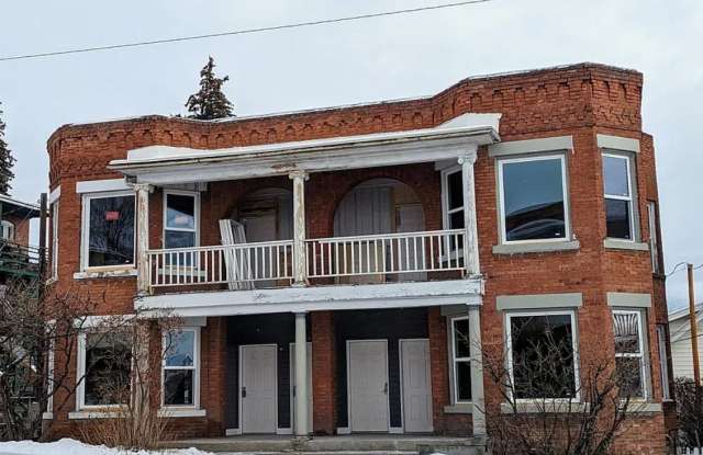 318 South Excelsior Avenue