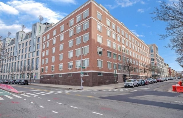 30-85 Vernon Boulevard - 30-85 Vernon Boulevard, Queens, NY 11102