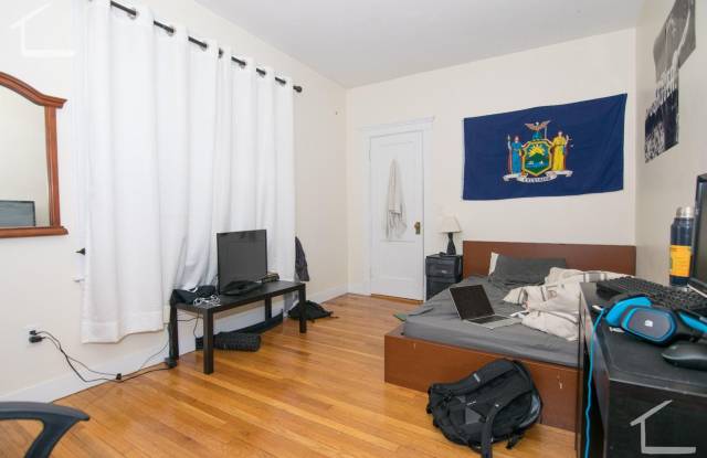 Large 5 Bedroom Apartment by BU Available for September 1st, 2026
