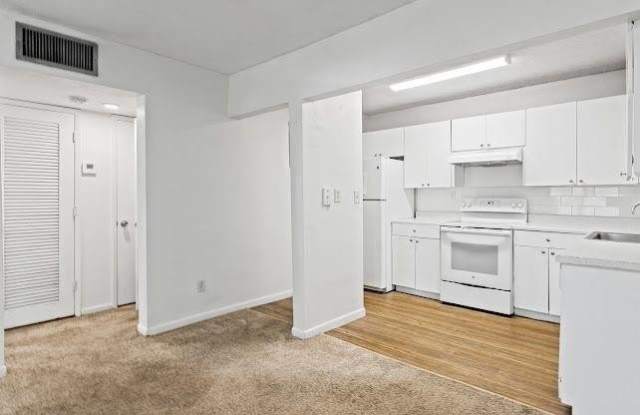 Photo of 493 NW 43rd St