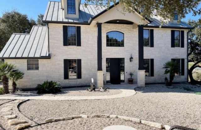 Photo of 587 oak shores