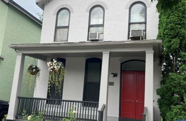 90 Tracy Street