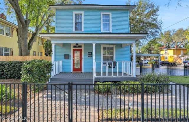 Photo of 1104 LASALLE Street