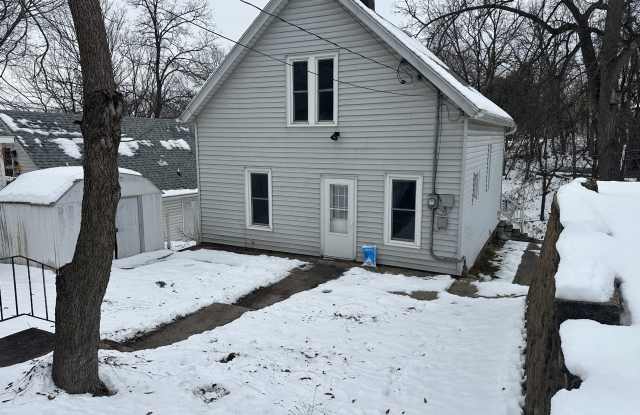 Photo of 579 West 3rd Street