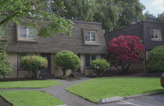 Charming 2BD/1.5BA Townhome for Lease in Prime Lynnwood Location!