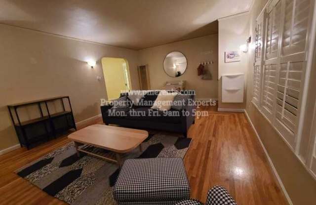 1528 South Tuxedo Avenue