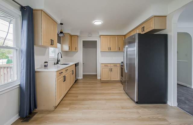 AVAILABLE NOW! Beautiful 3-Bedroom Waterfront Home with Breathtaking Views