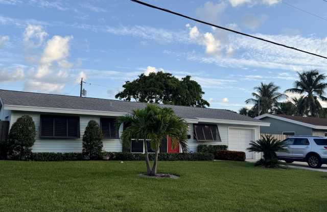 474 NE 38th Street