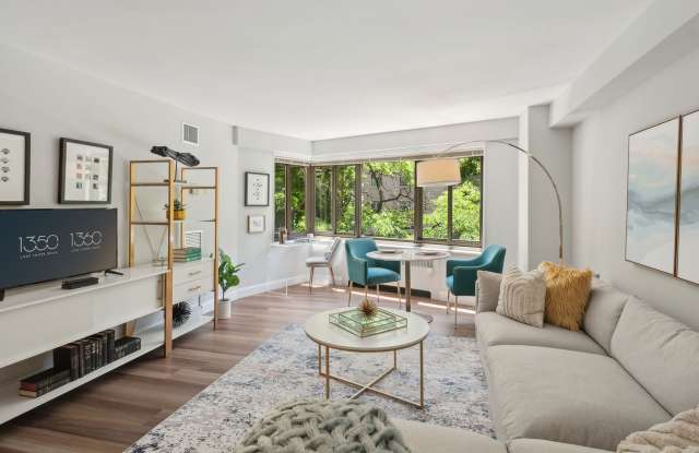 1350 Lake Shore Drive