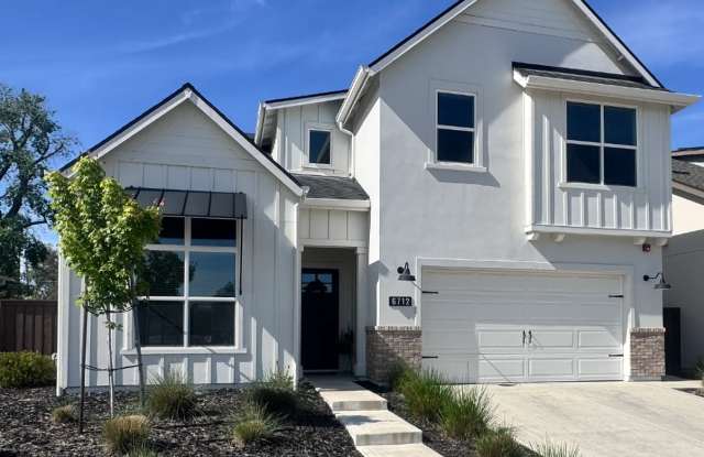 Beautiful Four Bedroom Three Bath Home Located in Granit Bay