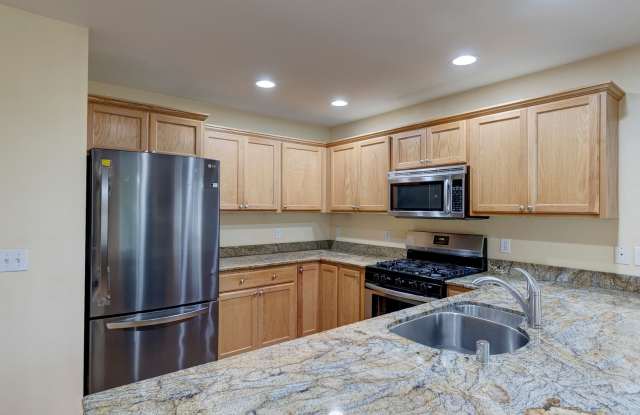 3-bedroom, 2.5-bathroom Pet Friendly Home