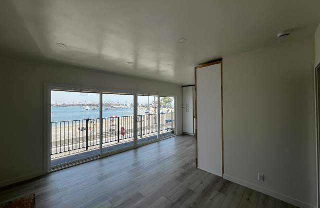 101 Bay Shore Ave