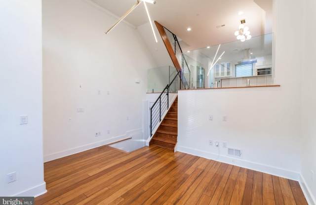 601 MCCLELLAN Street