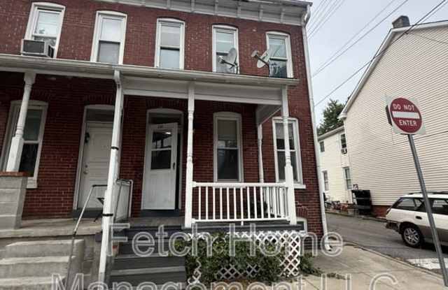 225 Front Street