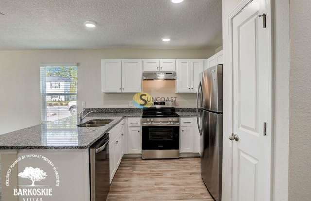 11494 Oakfield Ct