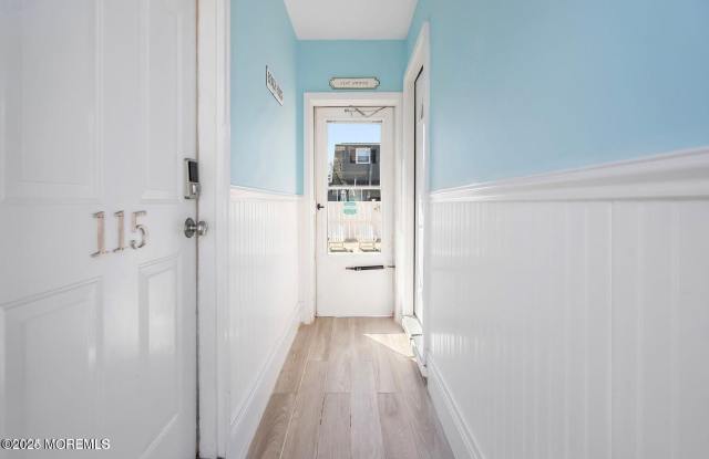 115-117 Coolidge Avenue