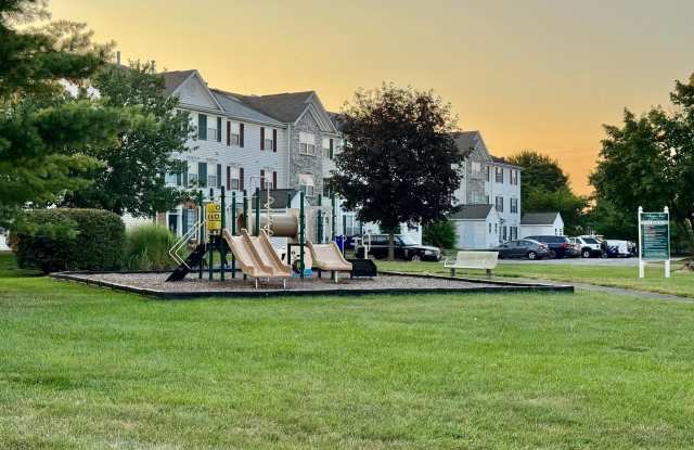 Photo of 4971 CLARENDON Terrace