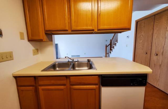 2525 South 40th Street