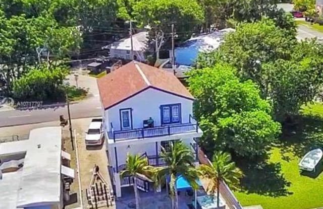 4 Grassy Rd - 4 Grassy Road, Key Largo, FL 33037