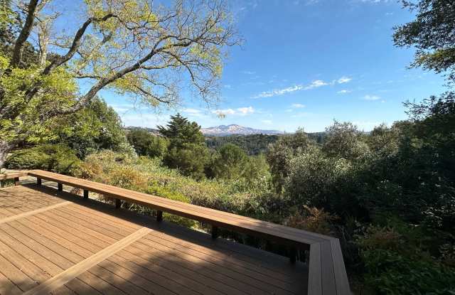 Photo of 4 Bed 3 Bath Single Family Home In Orinda