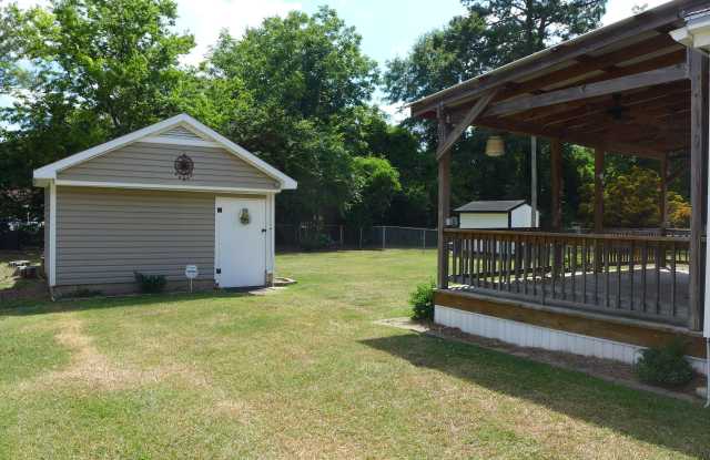 1404 Peachtree Street