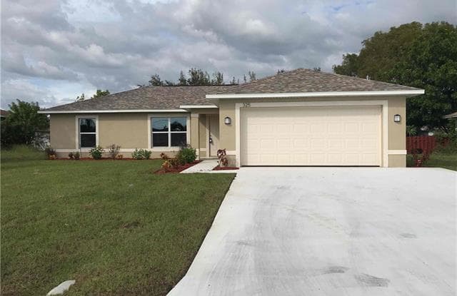 325 SW Trafalgar PKY - 325 SW Trafalgar Pkwy, Cape Coral, FL 33991