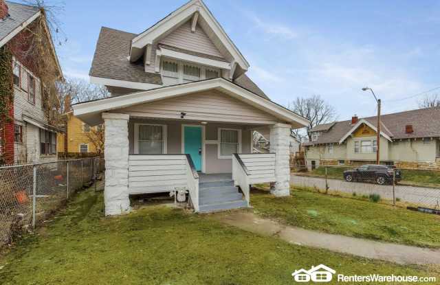 3745 College Avenu