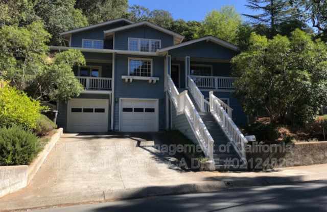 Photo of 153 College Ave